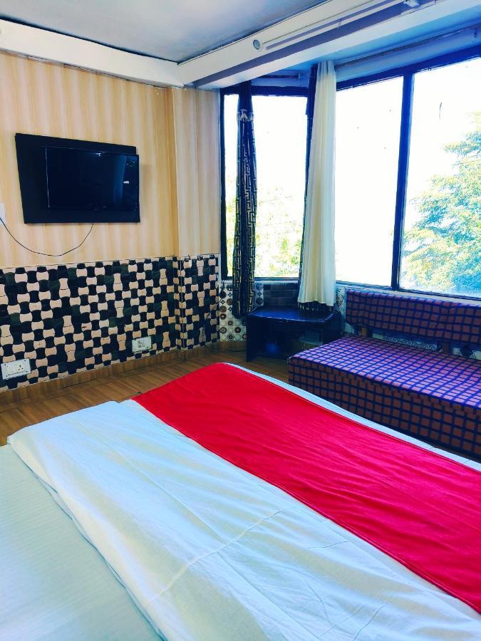 Hotel Holiday Dalhousie - Near Ghandhi Chowk Mall Road Екстер'єр фото